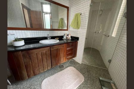 Casa à venda com 367m², 4 quartos e 5 vagas Casa à venda com 367m², 4 quartos e 5 vagasFoto 60