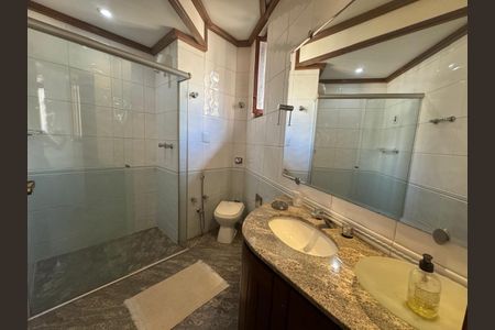 Casa à venda com 367m², 4 quartos e 5 vagas Casa à venda com 367m², 4 quartos e 5 vagasFoto 18