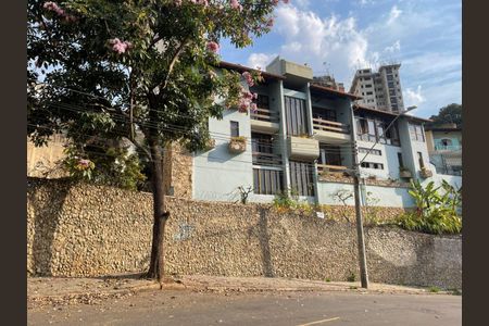 Casa à venda com 367m², 4 quartos e 5 vagas Casa à venda com 367m², 4 quartos e 5 vagasFoto 34