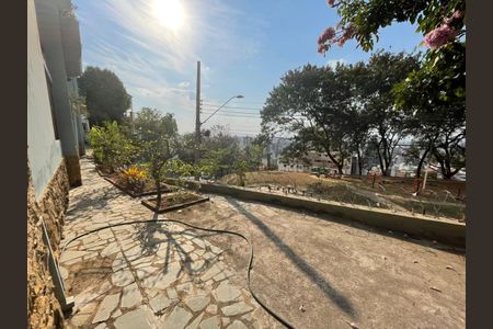 Casa à venda com 367m², 4 quartos e 5 vagas Casa à venda com 367m², 4 quartos e 5 vagasFoto 47
