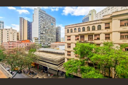 Vista do Quarto de apartamento à venda com 2 quartos, 47m² em Centro, Belo Horizonte