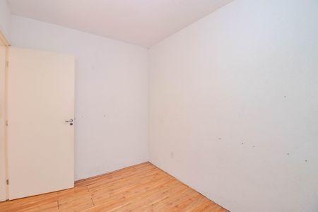 Quarto 1 de apartamento para alugar com 2 quartos, 42m² em Sarandi, Porto Alegre