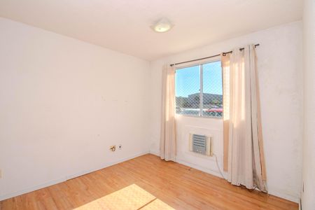 Sala de apartamento para alugar com 2 quartos, 42m² em Sarandi, Porto Alegre
