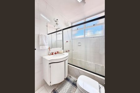 Apartamento à venda com 142m², 4 quartos e 2 vagas Apartamento à venda com 142m², 4 quartos e 2 vagasBanheiro