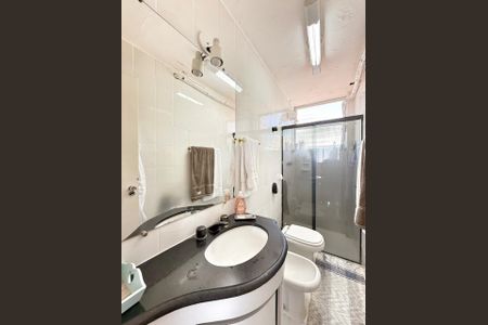 Apartamento à venda com 142m², 4 quartos e 2 vagas Apartamento à venda com 142m², 4 quartos e 2 vagasBanheiro da Suíte