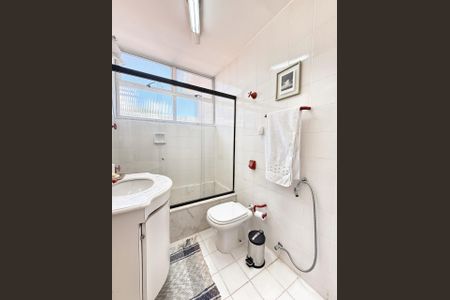 Apartamento à venda com 142m², 4 quartos e 2 vagas Apartamento à venda com 142m², 4 quartos e 2 vagasBanheiro