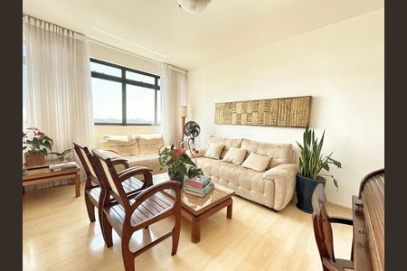 Sala de apartamento à venda com 4 quartos, 142m² em Santa Efigênia, Belo Horizonte