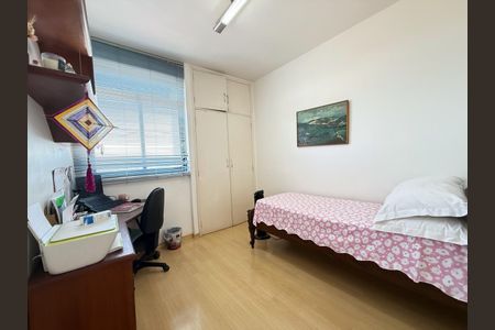 Apartamento à venda com 142m², 4 quartos e 2 vagas Apartamento à venda com 142m², 4 quartos e 2 vagasQuarto 2