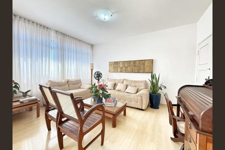 Apartamento à venda com 142m², 4 quartos e 2 vagas Apartamento à venda com 142m², 4 quartos e 2 vagasSala