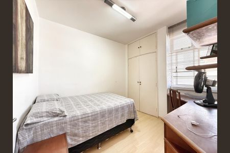 Apartamento à venda com 142m², 4 quartos e 2 vagas Apartamento à venda com 142m², 4 quartos e 2 vagasQuarto 3