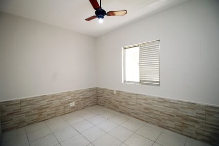 Casa à venda com 93m², 2 quartos e 1 vagaQuarto 