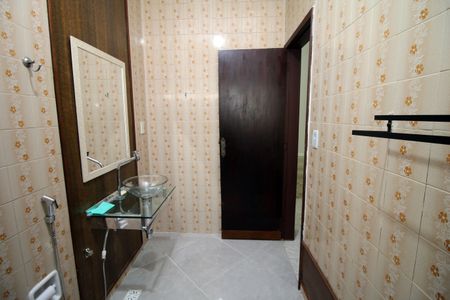 Casa à venda com 93m², 2 quartos e 1 vagaBanheiro Social