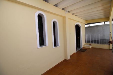 Casa à venda com 93m², 2 quartos e 1 vagaVaranda