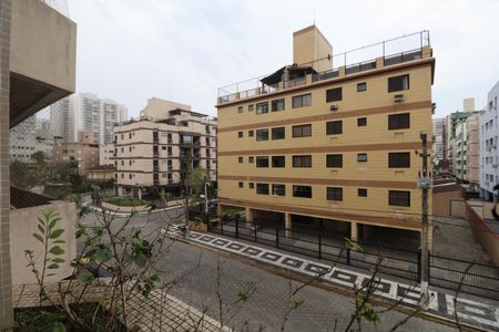 Vista Quarto 1 de apartamento para alugar com 3 quartos, 95m² em Jardim Las Palmas, Guarujá
