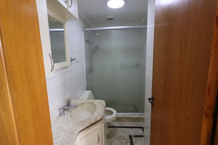 Apartamento à venda com 321m², 4 quartos e 5 vagasBanheiro da Suíte 3