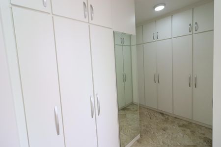 Apartamento à venda com 321m², 4 quartos e 5 vagasSuíte 1