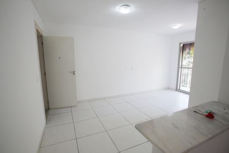 Sala de apartamento à venda com 2 quartos, 52m² em Taquara, Rio de Janeiro