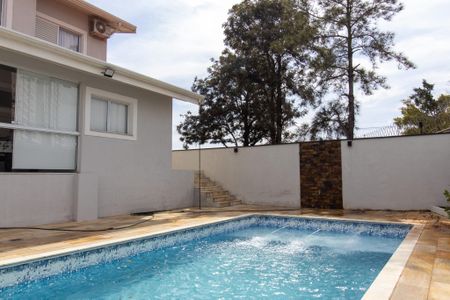 Casa para alugar com 380m², 4 quartos e 6 vagas Casa para alugar com 380m², 4 quartos e 6 vagasÁrea Externa