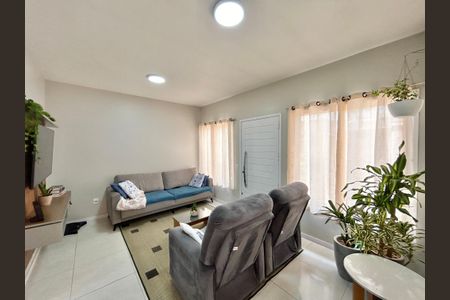 Casa à venda com 176m², 3 quartos e 4 vagasSala