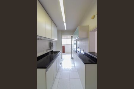 Apartamento à venda com 93m², 2 quartos e 2 vagas Apartamento à venda com 93m², 2 quartos e 2 vagasCozinha