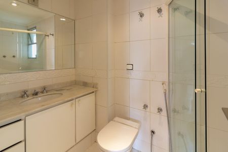 Apartamento à venda com 93m², 2 quartos e 2 vagas Apartamento à venda com 93m², 2 quartos e 2 vagasBanheiro Social