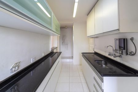 Apartamento à venda com 93m², 2 quartos e 2 vagas Apartamento à venda com 93m², 2 quartos e 2 vagasCozinha