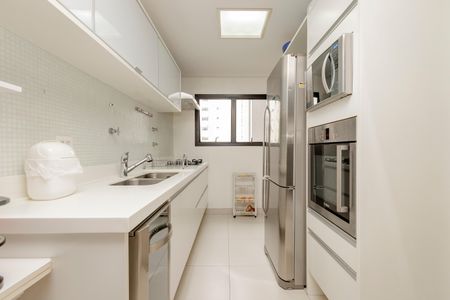 Apartamento à venda com 124m², 3 quartos e 2 vagas Apartamento à venda com 124m², 3 quartos e 2 vagasCozinha