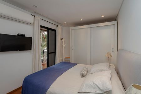 Apartamento à venda com 124m², 3 quartos e 2 vagas Apartamento à venda com 124m², 3 quartos e 2 vagasSuíte 2