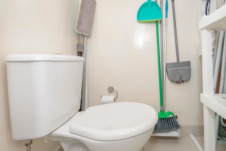 Apartamento à venda com 124m², 3 quartos e 2 vagas Apartamento à venda com 124m², 3 quartos e 2 vagasBanheiro de Serviço