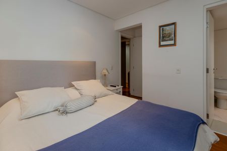 Apartamento à venda com 124m², 3 quartos e 2 vagas Apartamento à venda com 124m², 3 quartos e 2 vagasSuíte 2