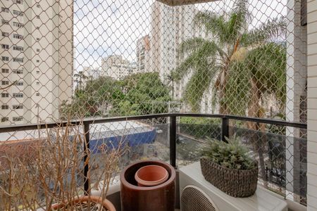 Apartamento à venda com 124m², 3 quartos e 2 vagas Apartamento à venda com 124m², 3 quartos e 2 vagasVaranda da Suíte 1