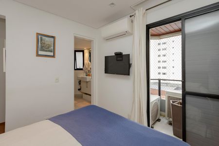 Apartamento à venda com 124m², 3 quartos e 2 vagas Apartamento à venda com 124m², 3 quartos e 2 vagasSuíte 2