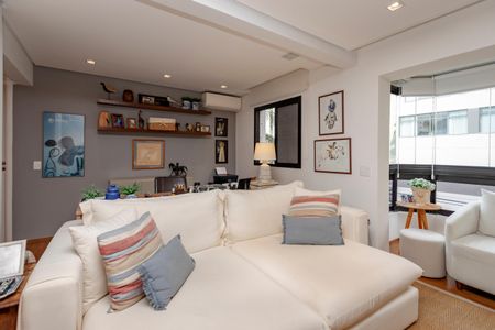 Apartamento à venda com 124m², 3 quartos e 2 vagas Apartamento à venda com 124m², 3 quartos e 2 vagasSala