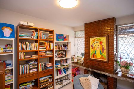 Casa à venda com 363m², 3 quartos e 3 vagasSala de Estar