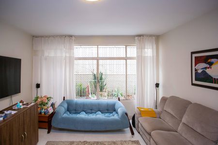 Casa à venda com 363m², 3 quartos e 3 vagasSala