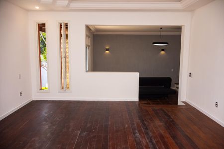 Sala  de casa de condomínio para alugar com 3 quartos, 280m² em Itapuã, Salvador