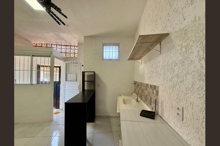 Cozinha  de casa para alugar com 0 quarto, 35m² em Santo Amaro, São Paulo