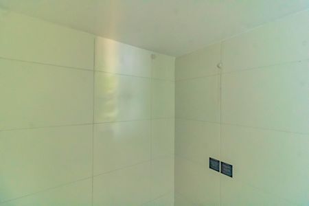 Banheiro Social de kitnet/studio à venda com 1 quarto, 30m² em Vila Santa Catarina, São Paulo