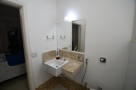 Casa de condomínio à venda com 620m², 5 quartos e 8 vagasBanheiro 5