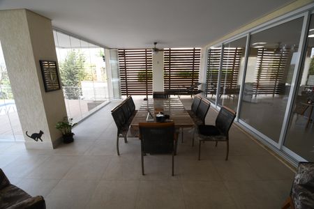 Casa de condomínio à venda com 620m², 5 quartos e 8 vagasVaranda da Sala