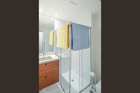 Apartamento à venda com 61m², 2 quartos e 1 vaga Apartamento à venda com 61m², 2 quartos e 1 vagaBanheiro da Suíte 1