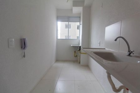 Apartamento para alugar com 42m², 2 quartos e sem vaga Apartamento para alugar com 42m², 2 quartos e sem vagaCozinha e Área de Serviço