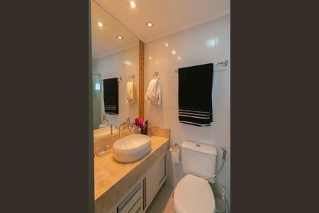 Apartamento à venda com 60m², 2 quartos e 2 vagasBanheiro da Suíte