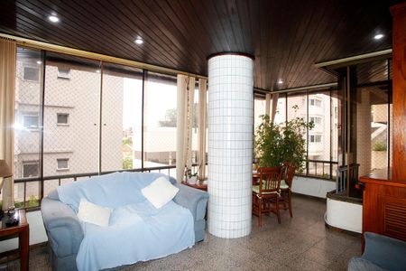 Varanda  de apartamento à venda com 3 quartos, 158m² em Higienópolis, Porto Alegre