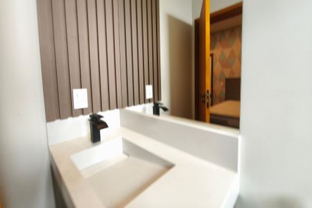 Casa de condomínio para alugar com 210m², 3 quartos e 4 vagas Casa de condomínio para alugar com 210m², 3 quartos e 4 vagasBanheiro da Suíte 3