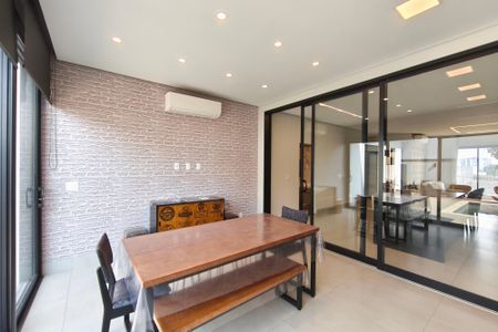 Casa de condomínio para alugar com 210m², 3 quartos e 4 vagas Casa de condomínio para alugar com 210m², 3 quartos e 4 vagasÁrea gourmet