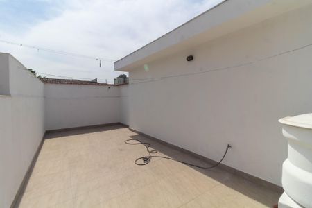 Varanda de casa à venda com 2 quartos, 115m² em Vila Cleonice, São Paulo
