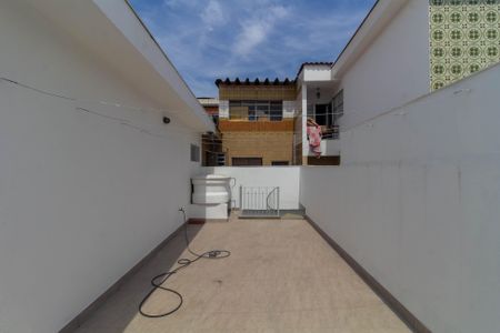 Varanda de casa à venda com 2 quartos, 115m² em Vila Cleonice, São Paulo