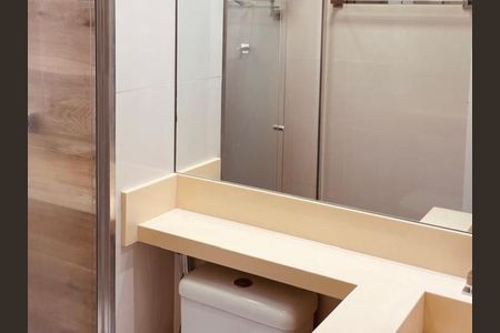 Apartamento à venda com 60m², 2 quartos e 1 vaga Apartamento à venda com 60m², 2 quartos e 1 vagaBanheiro da Suíte