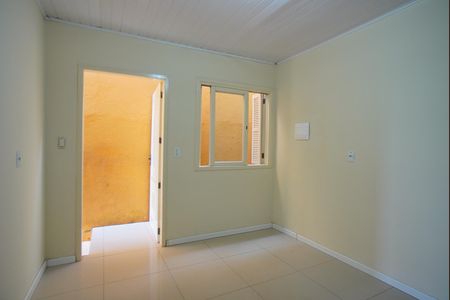 Sala de casa para alugar com 3 quartos, 125m² em Rubem Berta, Porto Alegre